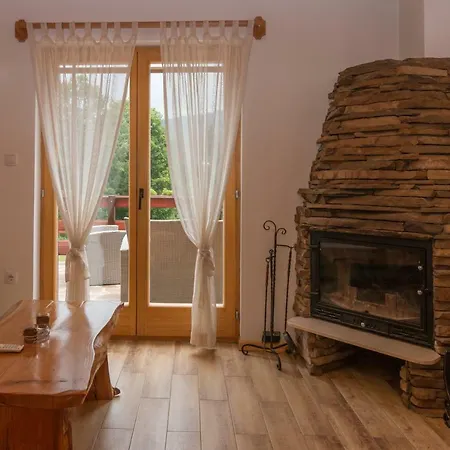 Mountain House Popovic Tara