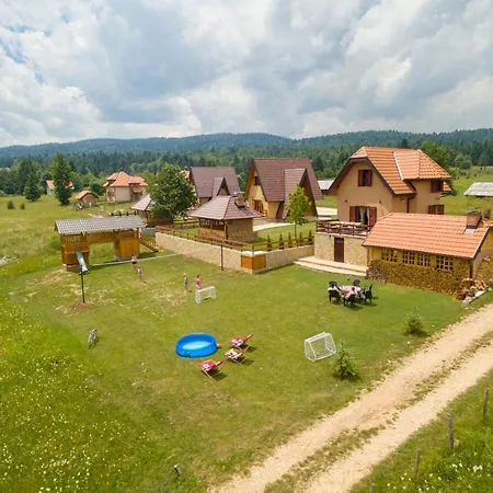 Mountain House Popovic Tara