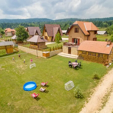 Mountain House Popovic Tara